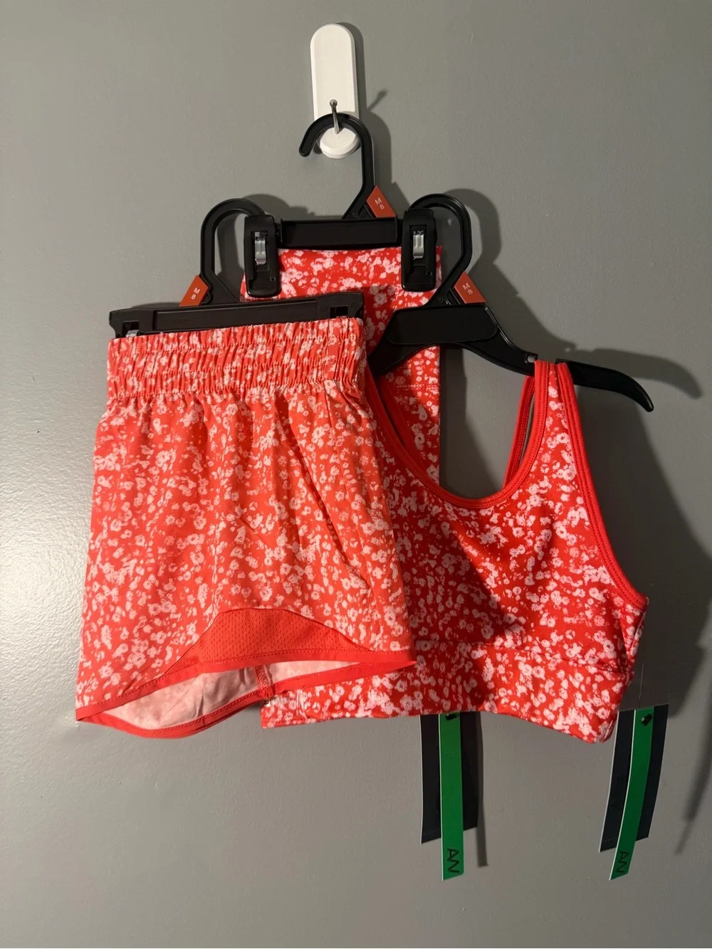 Red Floral Athletic Tank, Leggings and Shorts Set, girls size 8
